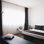 Le ホテル 4*