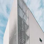 Le ホテル 4*