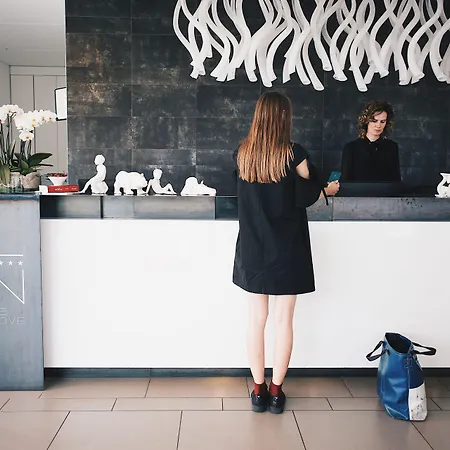 Ξενοδοχείο Le 4*