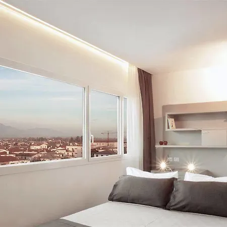 Le Hotel Nove