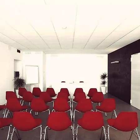 Le Hotel