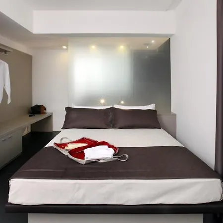 Le Hotel 4*